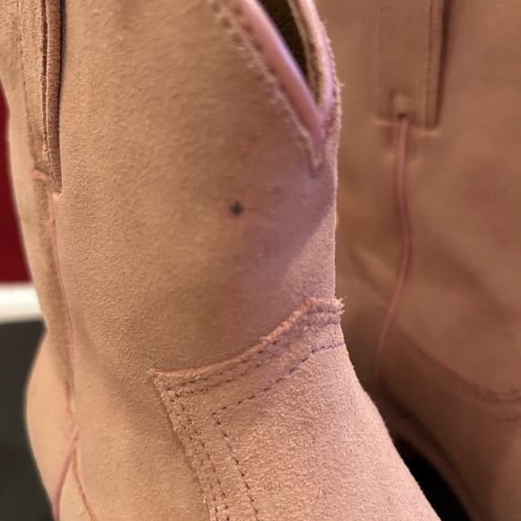 NIB Frye Billy Short in Dusty Pink. Size 8m. - Picture 5 of 8